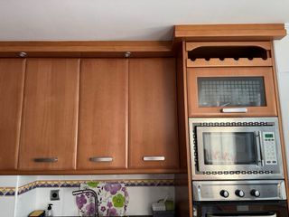 Muebles de cocina madera con electrodomesticos