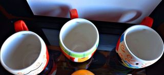 tazas navideñas pintadas y hechas a mano