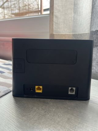Router WiFi Huawei Negro