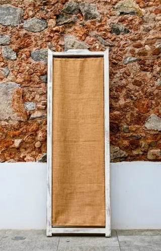 Biombo decorativo de madera y tela