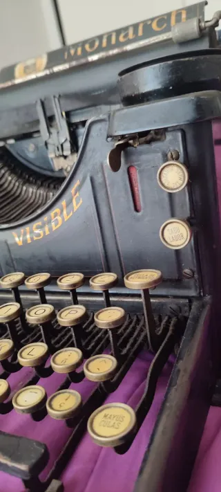 Máquina de escribir Monarch Visible antigua