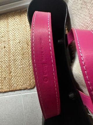 Bolso O Bag Clásico Negro Asas Fucsia