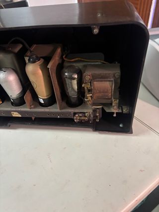 Radio antigua de valvulad Telefunken 340