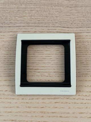 Lote Marcos Enchufes Interruptores Niessen Olas