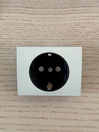 Lote Marcos Enchufes Interruptores Niessen Olas