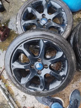 4 Llantas Ford Escort 205/45ZR16 87W XL