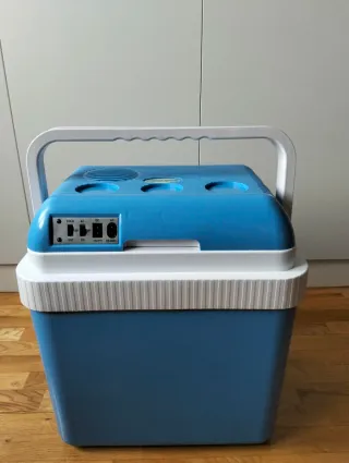 Nevera portátil azul