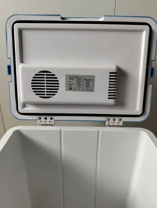 Nevera portátil azul