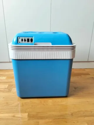 Nevera portátil azul