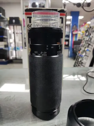 Objetivo Tamron SP 60-300mm f/3.8-5.4