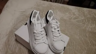 Alexander McQueen Zapatillas Unisex Blancas