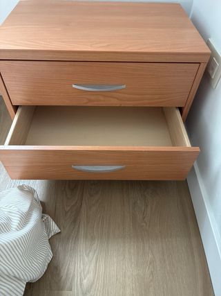 Mesita/Cajonera con Ruedas