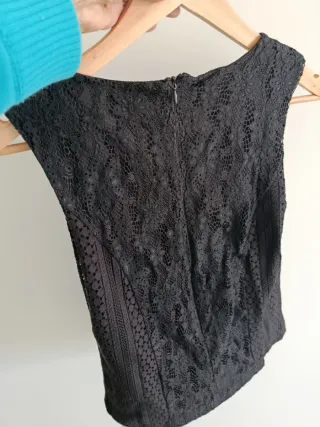 Blusa de encaje nueva