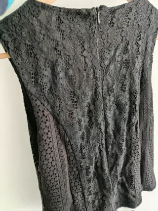 Blusa de encaje nueva