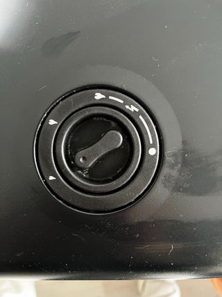 Estufa de butano negra