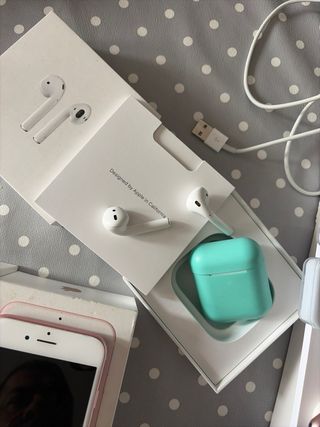 Lote Apple: iPhones, AirPods y Watch