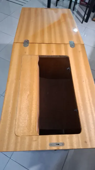 Máquina de coser Alfa y Mueble máquina coser SIGMA