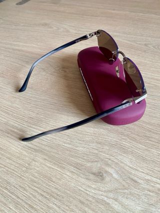 Occhiali da sole Ferrari in titanio