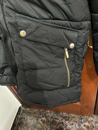 Chaquetón Supply & Demand Negro con Capucha