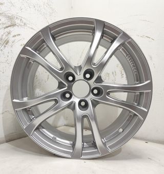 Juego Llanta de 17 pulgadas de Mercedes Vito 5X112