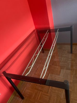 Mesa de comedor cristal y metal negra