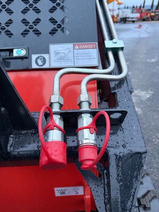 Mini cargadora nueva