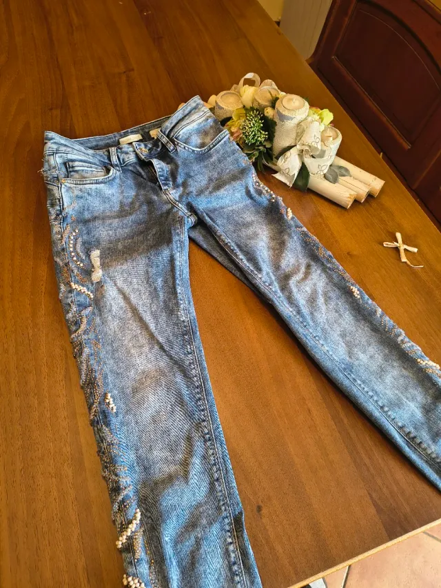 Jeans donna con strass