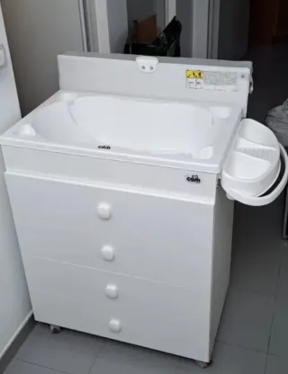 Cambiador bebé CAM con ruedas y 4 cajones