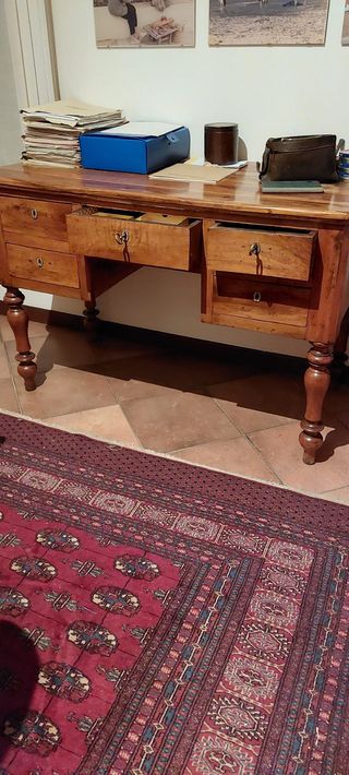 Scrivania in legno di noce massello fine 800