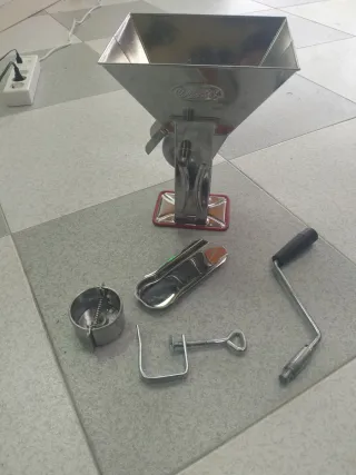 Trituradora de tomates Gulliver inox