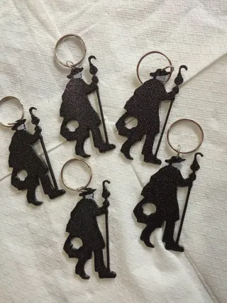 Llaveros peregrino con bastón  1.50 euros