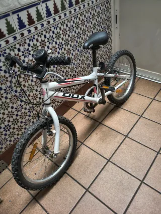 Bicicleta infantil DDX blanca