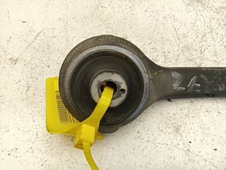 BRAZO SUSPENSION INFERIOR DELANTERO IZQUIERDO MER