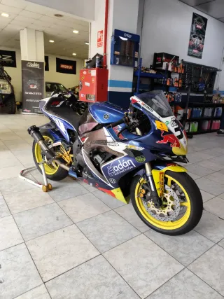 Yamaha R1