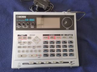 BOSS DR-880 Caja de Ritmos