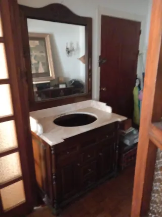 Mueble de baño madera maciza y mármol