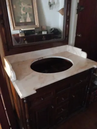 Mueble de baño madera maciza y mármol