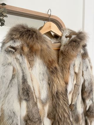 Abrigo capucha pelo natural conejo y zorro