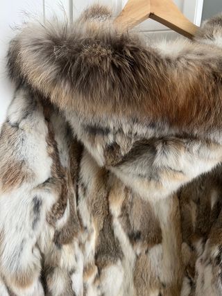 Abrigo capucha pelo natural conejo y zorro