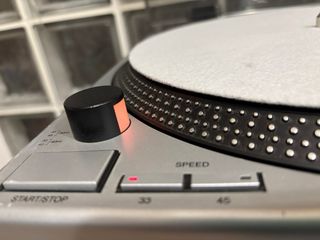 2 Tocadiscos Gemini XL-200