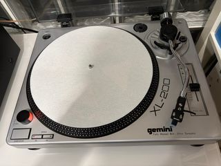 2 Tocadiscos Gemini XL-200