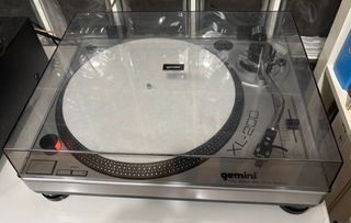 2 Tocadiscos Gemini XL-200