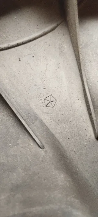 Tapacubos Chrysler Grand Voyager IV 39699B