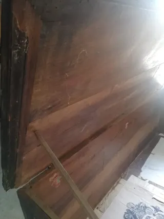 Baúl antiguo de madera para restaurar