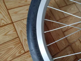 Monociclo blanco 18 pulgadas marca only one