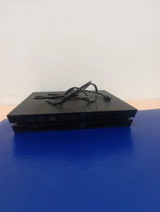 Ps4 1TB + 2 Mandos DualShock