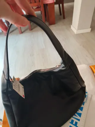 Bolso Hobo Negro Pull & Bear