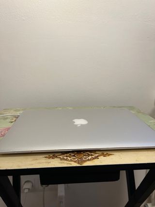 MacBook Air 13” 2017 Recién Restablecido