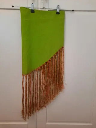 Sciarpe con frange (in diversi colori)