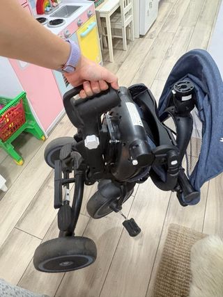 Triciclo infantil azul